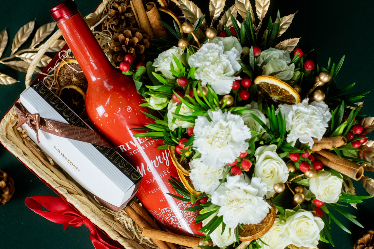 christmas wine hamper 2023