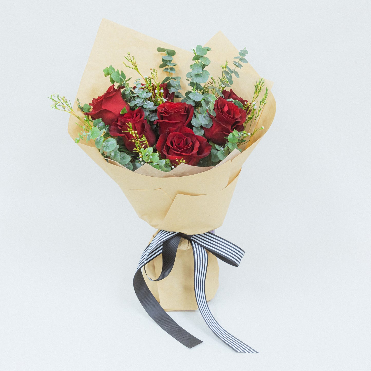 Bouquet of Fresh Flowers - Simply Roses