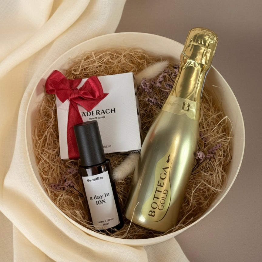 Golden Amour | V Day 2026 (Self-Collection Only)