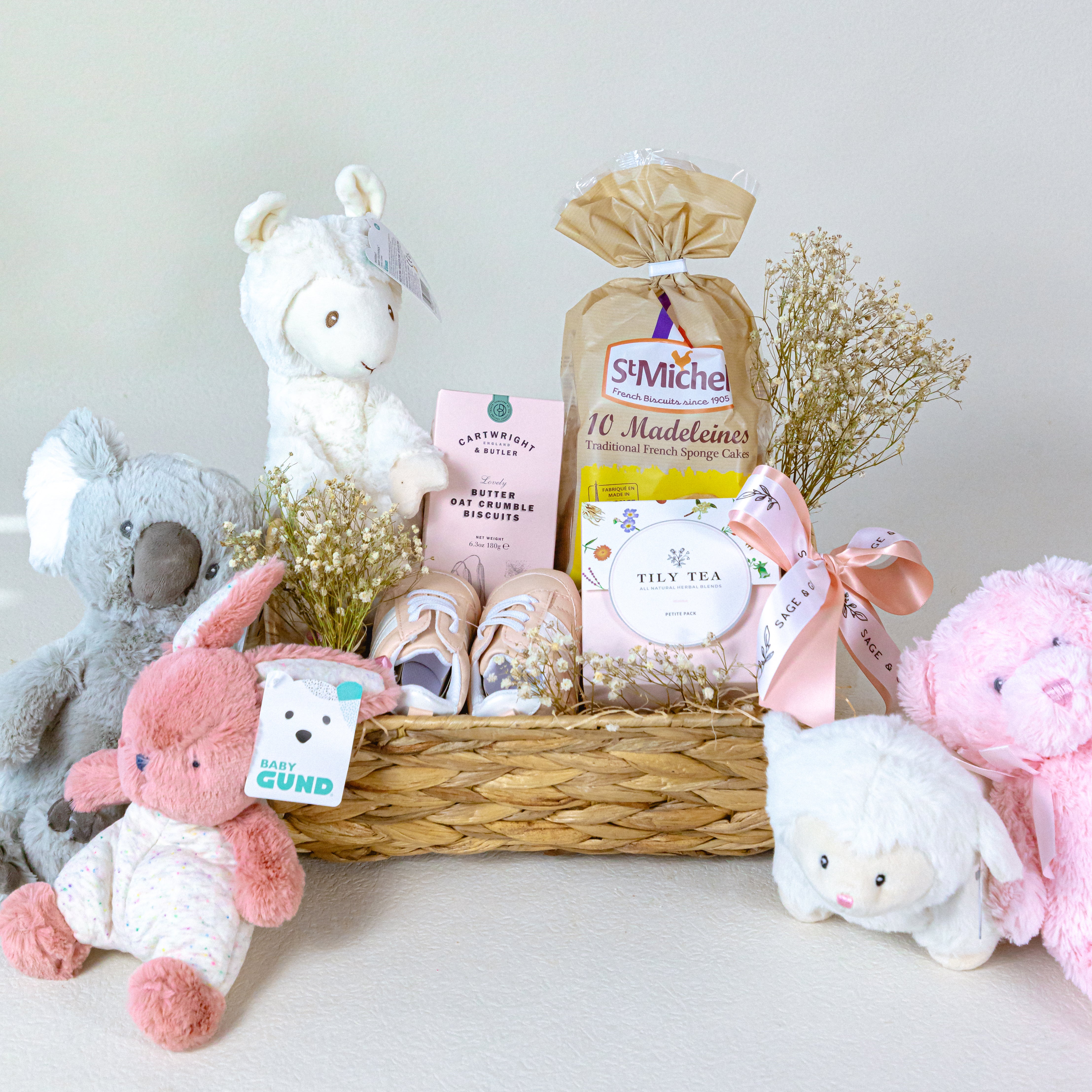 25 Best Gift Baskets for New Moms — New Mom Curated Gift Box