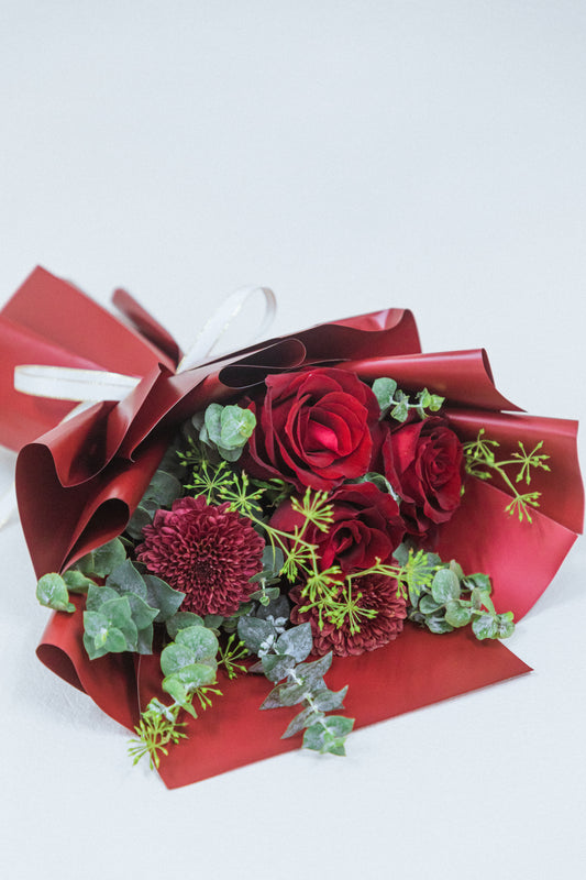 Bouquet of Fresh Flowers - Divine Red